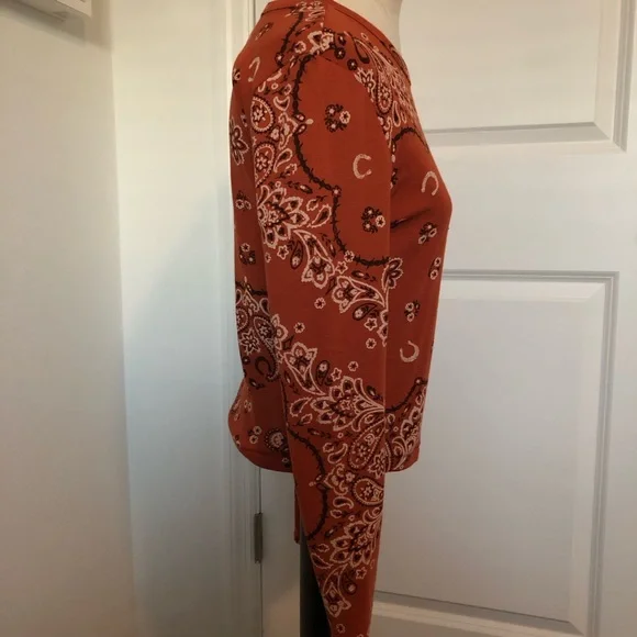 BDG Rust Bandana Print Crop Top - Picture 5 of 10
